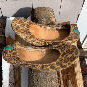 Tieks size 8 flats woman’s size 8 Leopard